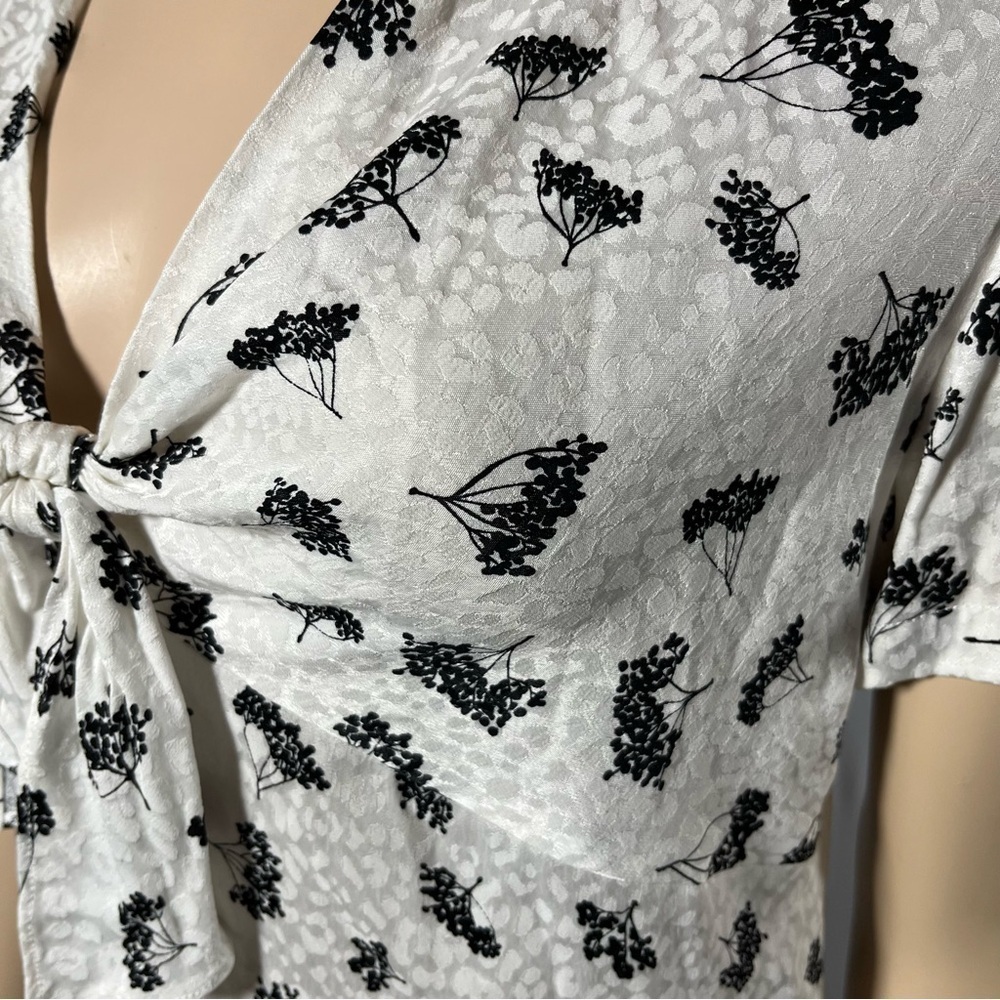 NWOT Maje Blouse Contemporary Floral - Picture 7 of 10